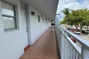 3550 NE 169th St, North Miami Beach, FL 33160 - Photo 27