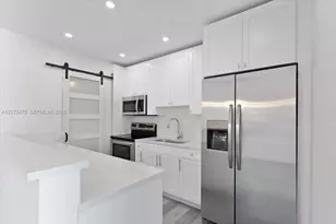 449 E 10th St, Hialeah, FL 33010 - Photo 11