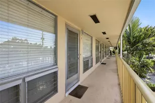 2716 NE 30th Pl, Fort Lauderdale, FL 33306 - Photo 9