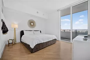 350 NE 24th St, Miami, FL 33137 - Photo 17
