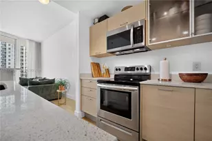 350 NE 24th St, Miami, FL 33137 - Photo 7