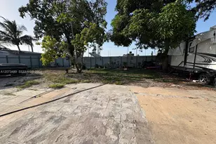 3001 NW 106th St, Miami, FL 33147 - Photo 17
