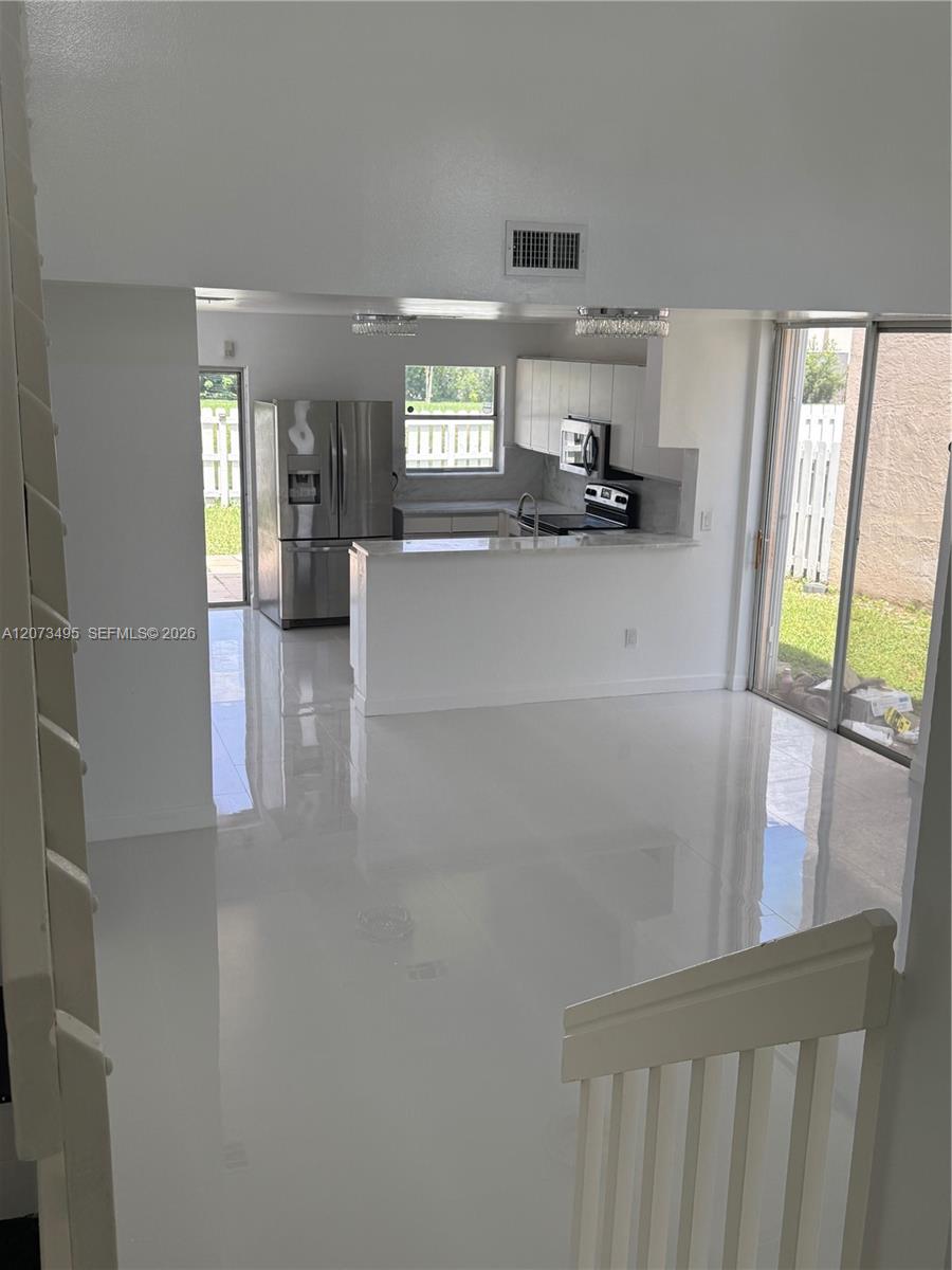 875 NW 99th Ave #0 - 875 NW 99th Ave #0, Plantation, FL 33324 Luxury Property | Jose Angel Pina
