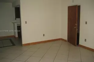 10810 N Kendall Dr, Miami, FL 33176 - Photo 3