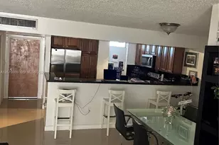6450 Collins Ave, Miami Beach, FL 33141 - Photo 25