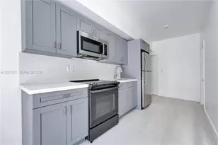 769 NW 10th St, Miami, FL 33136 - Photo 3