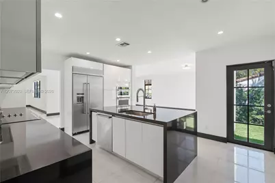 519 Alhambra Cir, Coral Gables, FL 33134 - Photo 23