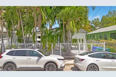769 NW 10th St #2, Miami, FL 33136 - Photo 13