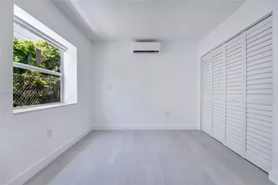 769 NW 10th St #2, Miami, FL 33136 - Photo 5