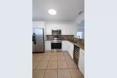 15761 SW 137 Ave #202, Miami, FL 33177 - Photo 7