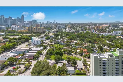 769 NW 10th St #4, Miami, FL 33136 - Photo 21