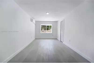 769 NW 10th St #4, Miami, FL 33136 - Photo 7