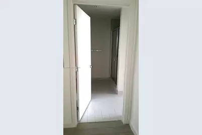999 SW 1st Ave #2510, Miami, FL 33130 - Photo 13