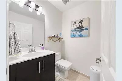5930 NW 104th Path, Doral, FL 33178 - Photo 7