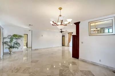 612 Hibiscus Dr, Hallandale Beach, FL 33009 - Photo 11