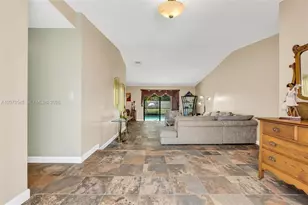 6302 NW 201st Terrace, Hialeah, FL 33015 - Photo 9