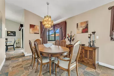 6302 NW 201st Ter, Hialeah, FL 33015 - Photo 29