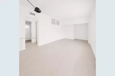 1110 Venetian Way #2B, Miami, FL 33139 - Photo 5