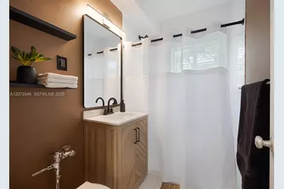 1110 Venetian Way #2B, Miami, FL 33139 - Photo 11