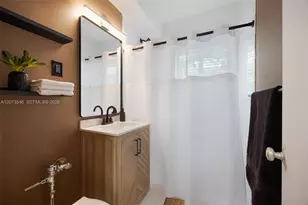 1110 Venetian Way, Miami, FL 33139 - Photo 11