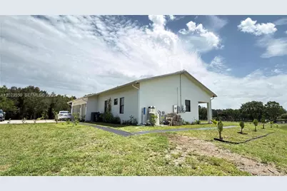 19860 Skyhawk Ln, Loxahatchee, FL 33470 - Photo 89