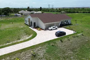 19860 Skyhawk Ln, Loxahatchee, FL 33470 - Photo 11