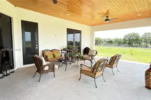 19860 Skyhawk Ln, Loxahatchee, FL 33470 - Photo 79