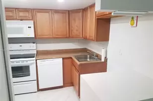 6937 Bay Dr, Miami Beach, FL 33141 - Photo 9