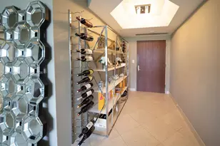 7000 Island Blvd, Aventura, FL 33160 - Photo 17
