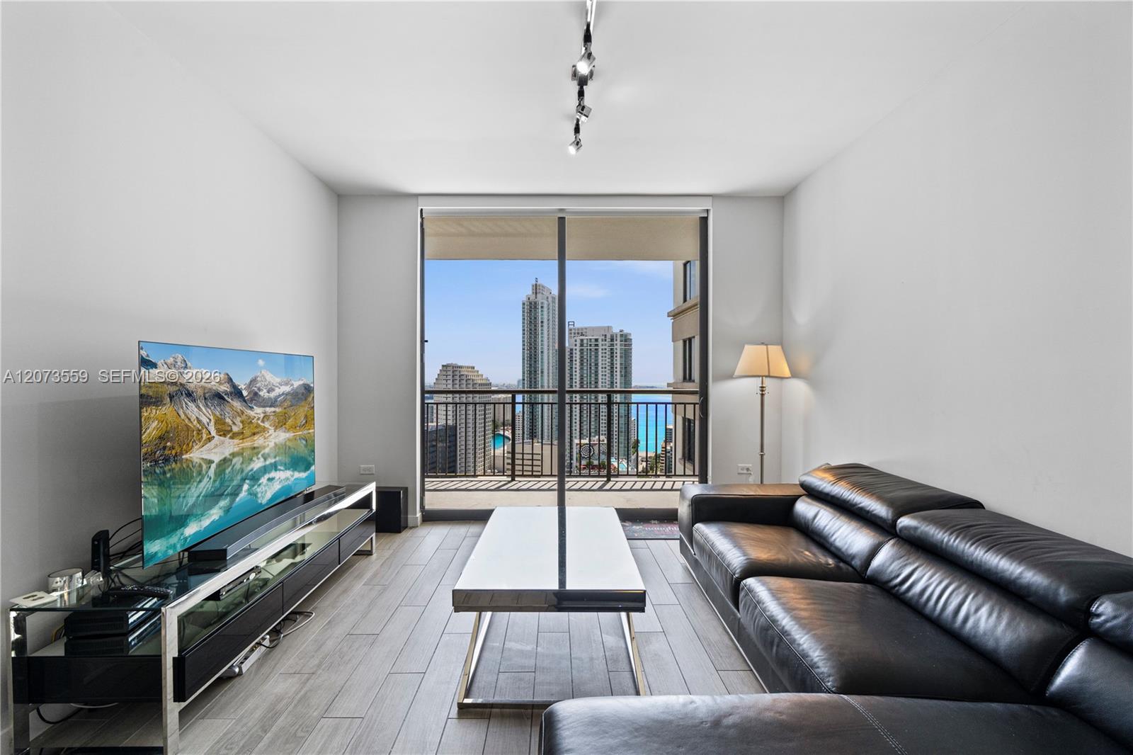 999 SW 1st Ave #3307 - 999 SW 1st Ave #3307, Miami, FL 33130 Luxury Property | Jose Angel Pina
