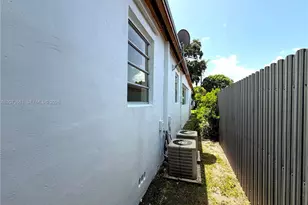120 SW 59th Ave, Miami, FL 33144 - Photo 13