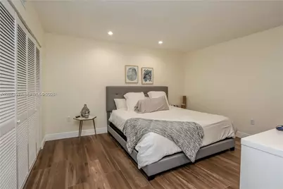 16509 Fox Den Ct, Miami Lakes, FL 33014 - Photo 15