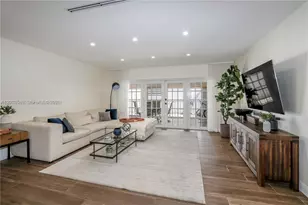 16509 Fox Den Ct, Miami Lakes, FL 33014 - Photo 9