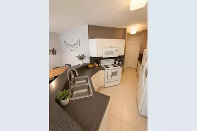 12244 SW 123rd Pl, Miami, FL 33186 - Photo 9