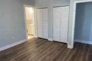 536 14th St, Miami Beach, FL 33139 - Photo 13