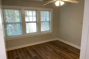 536 14th St, Miami Beach, FL 33139 - Photo 15