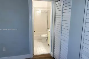 536 14th St, Miami Beach, FL 33139 - Photo 31