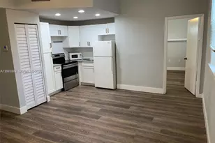 536 14th St, Miami Beach, FL 33139 - Photo 11