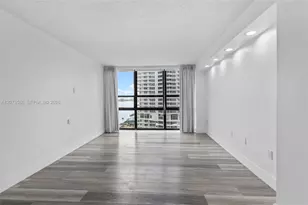 600 NE 36th St, Miami, FL 33137 - Photo 13