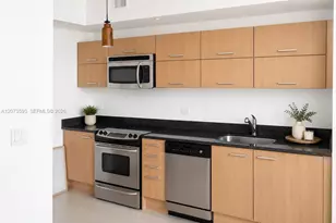 350 S Miami Ave, Miami, FL 33130 - Photo 11