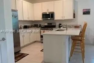556 SE Mulberry Wy, Port Saint Lucie, FL 34984 - Photo 5