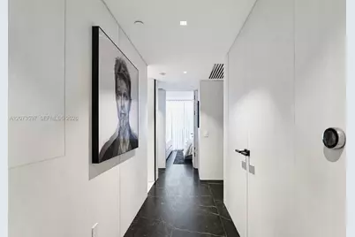5875 Collins Ave #902, Miami Beach, FL 33140 - Photo 11