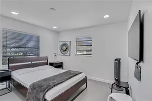 1610 S 24th Ct, Hollywood, FL 33020 - Photo 25