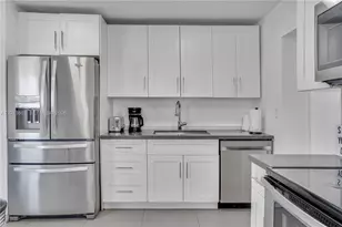 1610 S 24th Ct, Hollywood, FL 33020 - Photo 17