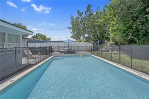 1610 S 24th Ct, Hollywood, FL 33020 - Photo 37