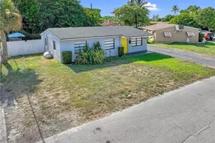1610 S 24th Ct, Hollywood, FL 33020 - Photo 5