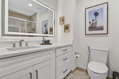 20185 E Country Club Dr #204, Aventura, FL 33180 - Photo 37
