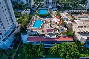 20185 E Country Club Dr, Aventura, FL 33180 - Photo 47