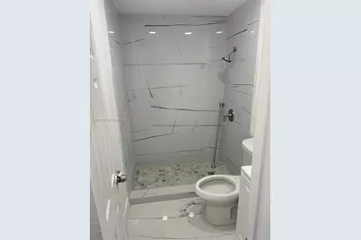2500 NW 91st St, Miami, FL 33147 - Photo 13