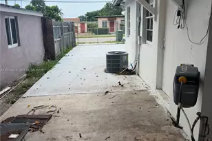 2500 NW 91st St, Miami, FL 33147 - Photo 23